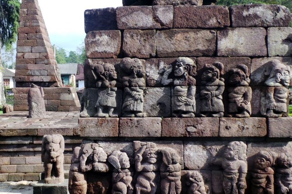 Candi Sukuh: A Unique and Mysterious Hindu Temple in Central Java