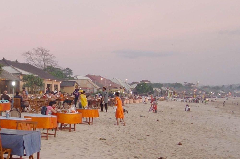 Jimbaran: The Perfect Destination for Seafood and Sunset Lovers