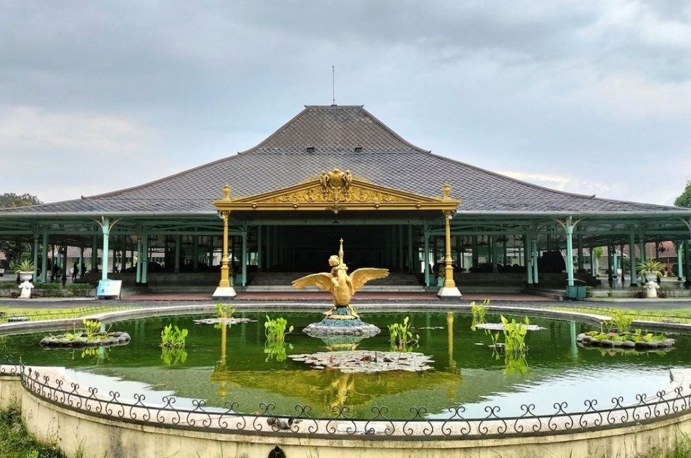 Keraton Mangkunegaran: A Glimpse into the Royal Heritage of Surakarta