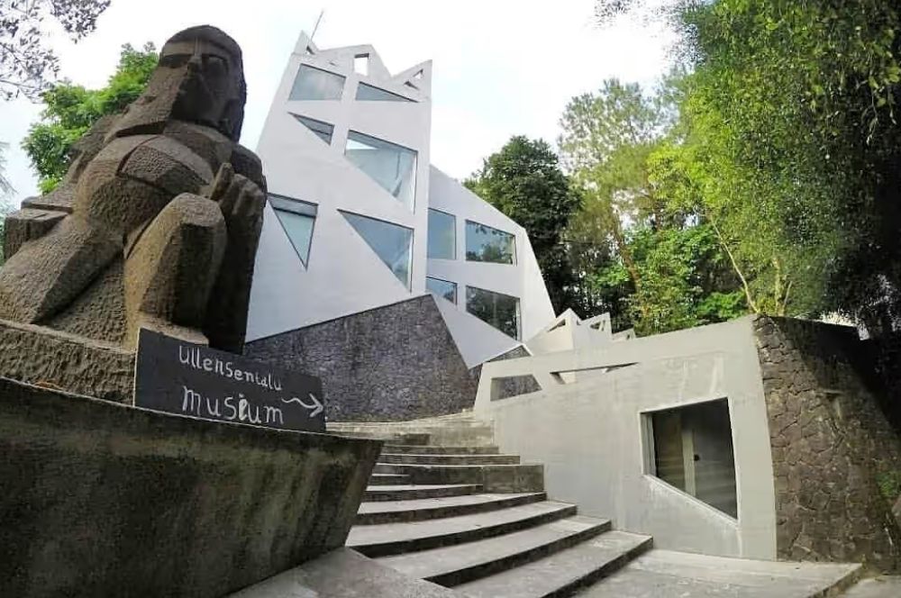 Museum Ullen Sentalu: A Gateway to Javanese Art and History