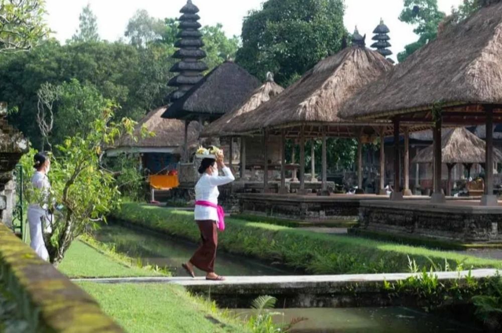 Pura Taman Ayun: A Royal Temple with Majestic Beauty