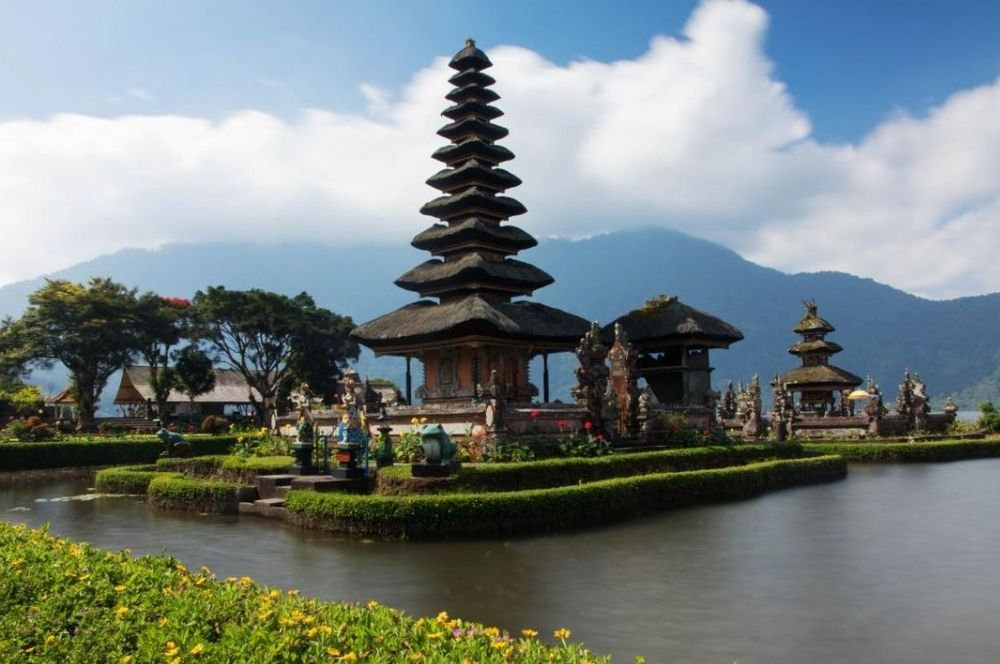 Pura Ulun Danu Beratan: A Majestic Temple on the Lake